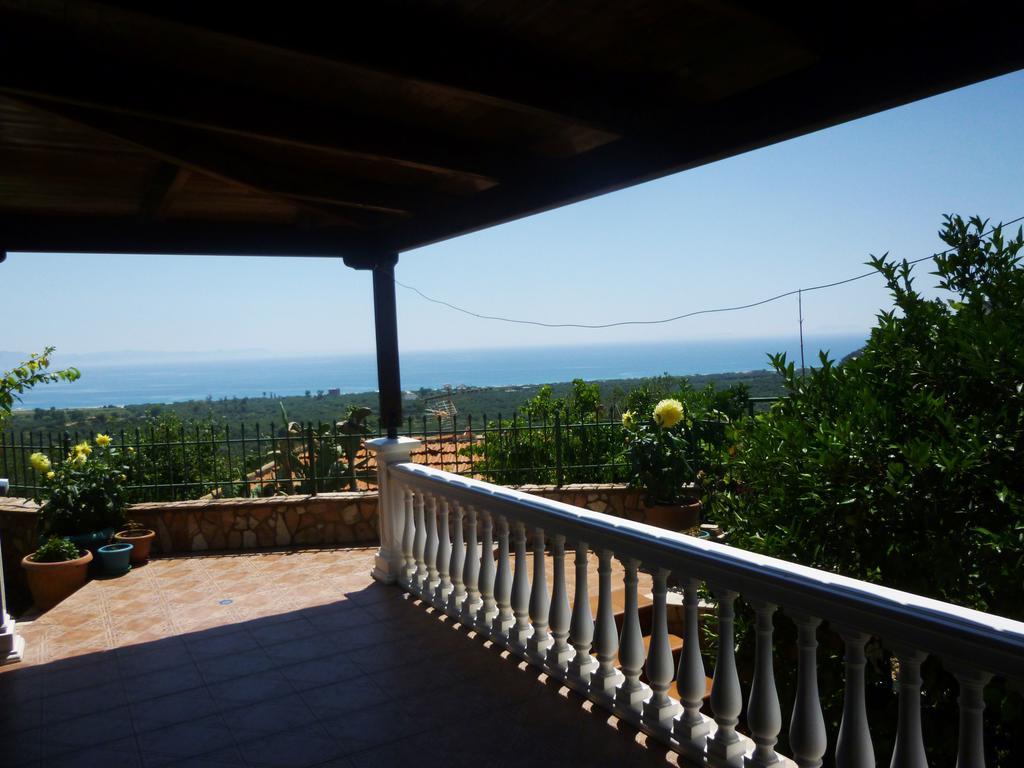Vila Altini Borsh Esterno foto