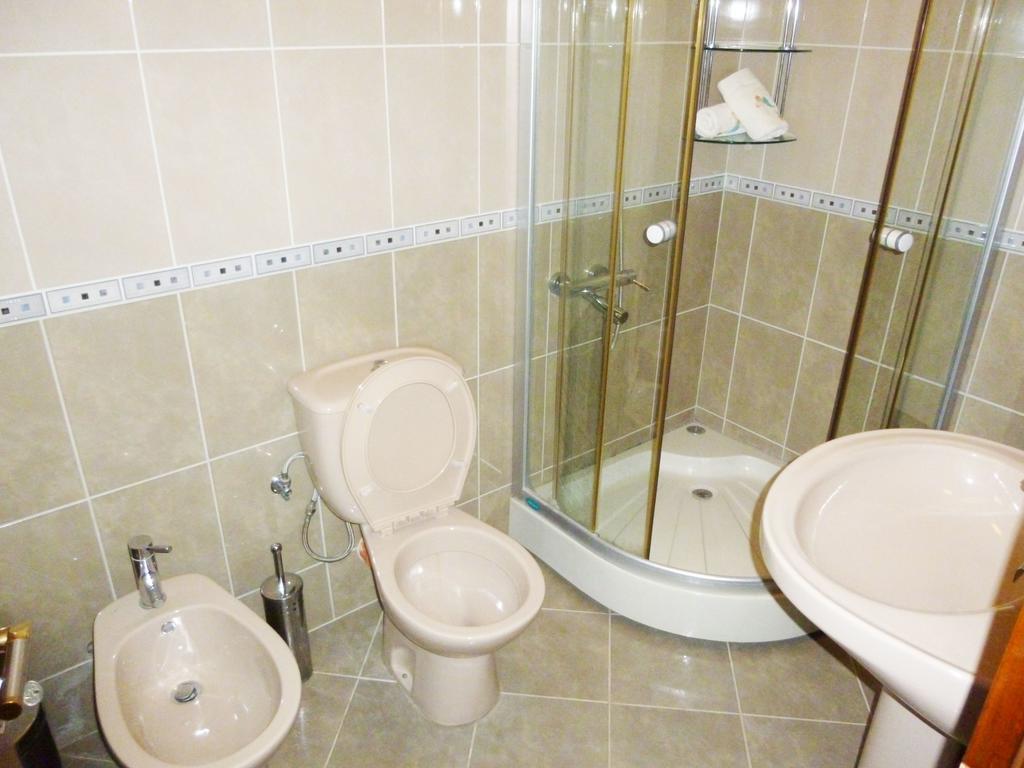 Vila Altini Borsh Esterno foto